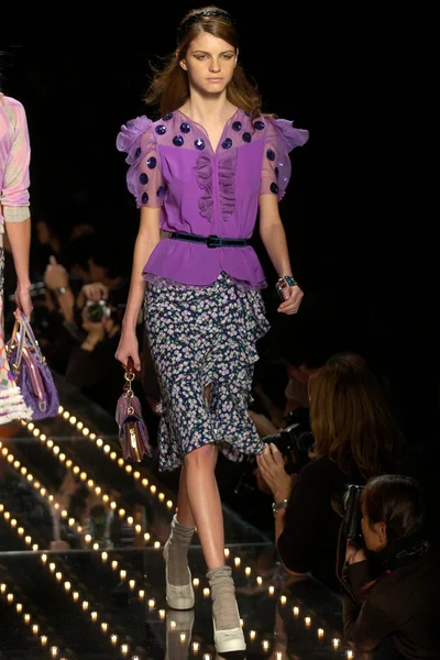 Look 32